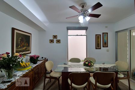 Casa à venda com 288m², 4 quartos e 4 vagas Casa à venda com 288m², 4 quartos e 4 vagasSala de Jantar