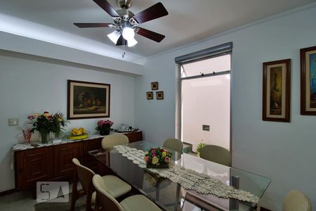 Casa à venda com 288m², 4 quartos e 4 vagas Casa à venda com 288m², 4 quartos e 4 vagasSala de Jantar