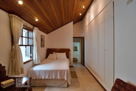 Casa à venda com 288m², 4 quartos e 4 vagas Casa à venda com 288m², 4 quartos e 4 vagasSuíte 2