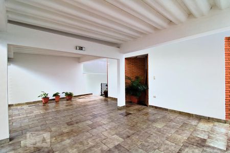 Casa à venda com 288m², 4 quartos e 4 vagas Casa à venda com 288m², 4 quartos e 4 vagasGaragem