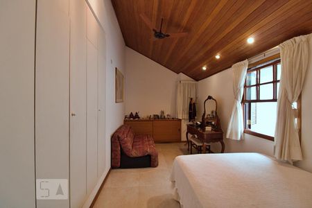 Casa à venda com 288m², 4 quartos e 4 vagas Casa à venda com 288m², 4 quartos e 4 vagasSuíte 2