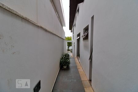 Casa à venda com 288m², 4 quartos e 4 vagas Casa à venda com 288m², 4 quartos e 4 vagasÁrea Externa