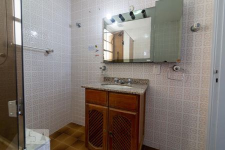 Apartamento à venda com 109m², 3 quartos e 1 vaga Apartamento à venda com 109m², 3 quartos e 1 vagaBanheiro Social