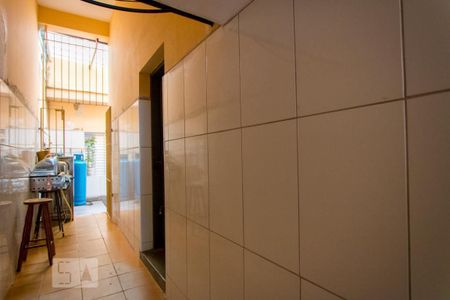 Casa à venda com 431m², 2 quartos e 1 vaga Casa à venda com 431m², 2 quartos e 1 vagaCorredor - Externo