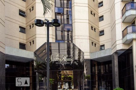 Apartamento à venda com 122m², 4 quartos e 2 vagasFachada