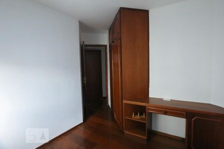 Apartamento à venda com 122m², 4 quartos e 2 vagasQuarto 2