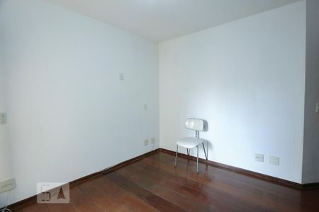 Apartamento à venda com 122m², 4 quartos e 2 vagasSuite
