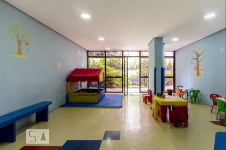 Apartamento à venda com 122m², 4 quartos e 2 vagasÁrea Comum - Playground