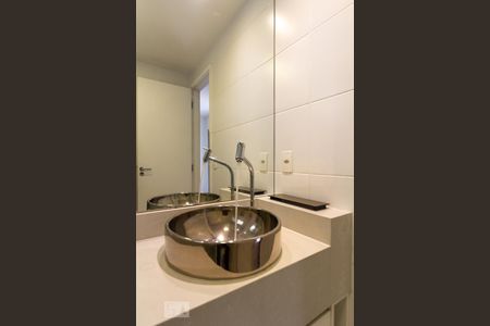 Apartamento à venda com 75m², 3 quartos e 1 vaga Apartamento à venda com 75m², 3 quartos e 1 vagaBanheiro Suíte 3