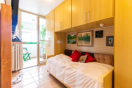 Apartamento à venda com 126m², 4 quartos e 2 vagas Apartamento à venda com 126m², 4 quartos e 2 vagasQuarto 1