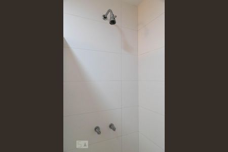 Casa de condomínio à venda com 400m², 4 quartos e 2 vagas Casa de condomínio à venda com 400m², 4 quartos e 2 vagasBanheiro social 1