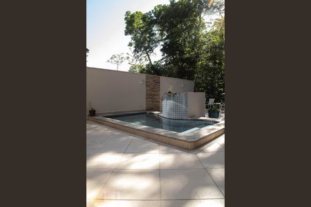 Casa de condomínio à venda com 400m², 4 quartos e 2 vagas Casa de condomínio à venda com 400m², 4 quartos e 2 vagasÁrea gourmet - Piscina