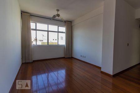 Sala de apartamento para alugar com 2 quartos, 78m² em Funcionários, Belo Horizonte