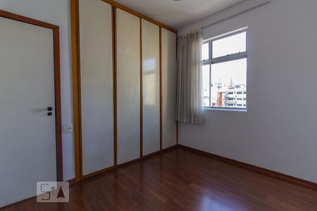 Quarto 1 de apartamento para alugar com 2 quartos, 78m² em Funcionários, Belo Horizonte