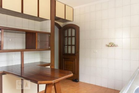 Casa à venda com 176m², 3 quartos e 4 vagas Casa à venda com 176m², 3 quartos e 4 vagasCozinha