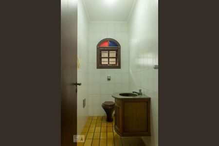 Casa à venda com 176m², 3 quartos e 4 vagas Casa à venda com 176m², 3 quartos e 4 vagasLavabo