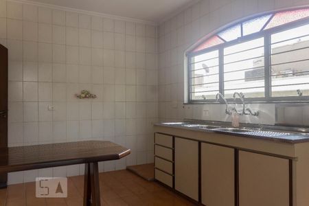 Casa à venda com 176m², 3 quartos e 4 vagas Casa à venda com 176m², 3 quartos e 4 vagasCozinha
