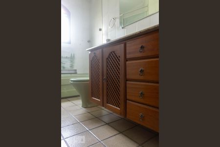 Casa à venda com 176m², 3 quartos e 4 vagas Casa à venda com 176m², 3 quartos e 4 vagasBanheiro Suíte