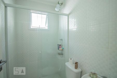 Casa à venda com 200m², 3 quartos e 2 vagas Casa à venda com 200m², 3 quartos e 2 vagasBanheiro - Edícula