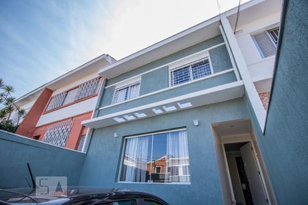 Casa à venda com 200m², 3 quartos e 2 vagas Casa à venda com 200m², 3 quartos e 2 vagasGaragem