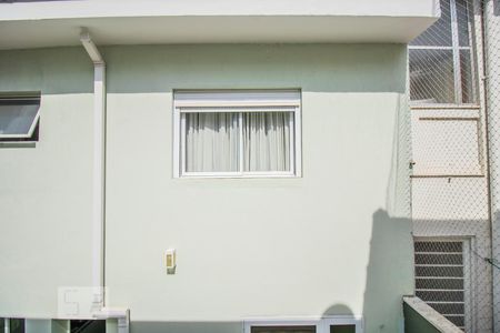 Casa à venda com 200m², 3 quartos e 2 vagas Casa à venda com 200m², 3 quartos e 2 vagasVista