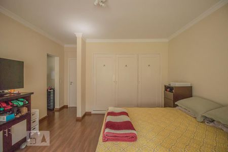 Casa à venda com 200m², 3 quartos e 2 vagas Casa à venda com 200m², 3 quartos e 2 vagasSuíte