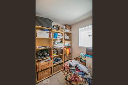 Casa à venda com 200m², 3 quartos e 2 vagas Casa à venda com 200m², 3 quartos e 2 vagasQuarto - Edícula