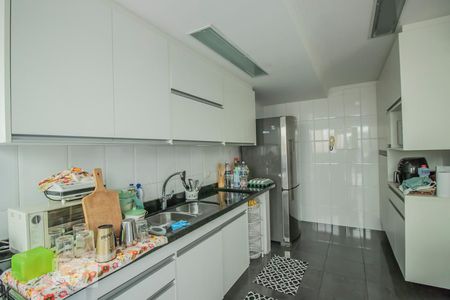 Casa à venda com 200m², 3 quartos e 2 vagas Casa à venda com 200m², 3 quartos e 2 vagasCozinha