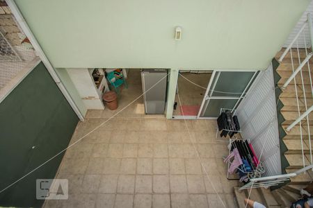 Casa à venda com 200m², 3 quartos e 2 vagas Casa à venda com 200m², 3 quartos e 2 vagasVista