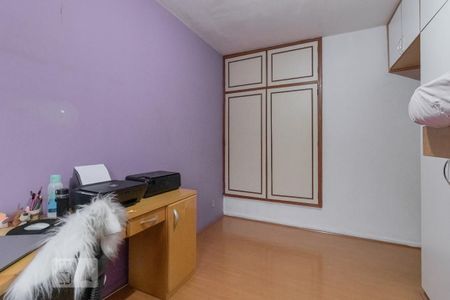 Casa à venda com 200m², 5 quartos e 2 vagas Casa à venda com 200m², 5 quartos e 2 vagasQuarto 2