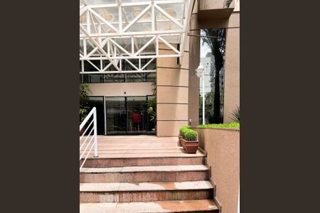 Studio à venda com 27m², 1 quarto e 1 vaga Studio à venda com 27m², 1 quarto e 1 vagaFachada