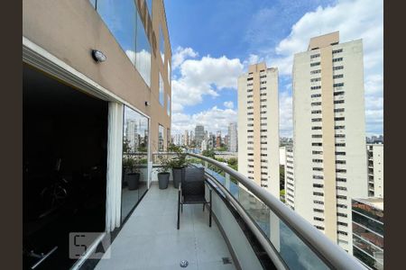 Studio à venda com 27m², 1 quarto e 1 vaga Studio à venda com 27m², 1 quarto e 1 vagaAcademia - Vista