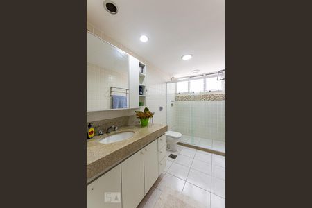 Apartamento à venda com 159m², 4 quartos e 1 vagaBanheiro Social