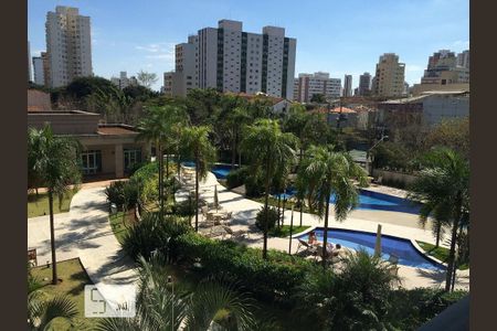 Apartamento à venda com 222m², 4 quartos e 4 vagas Apartamento à venda com 222m², 4 quartos e 4 vagasÁrea comum - Piscina
