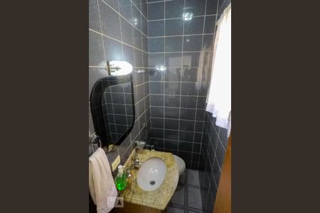 Casa à venda com 200m², 3 quartos e 2 vagas Casa à venda com 200m², 3 quartos e 2 vagasLavabo