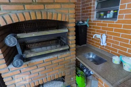 Casa à venda com 200m², 3 quartos e 2 vagas Casa à venda com 200m², 3 quartos e 2 vagasChurrasqueira