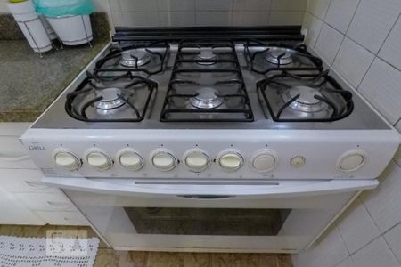 Casa à venda com 200m², 3 quartos e 2 vagas Casa à venda com 200m², 3 quartos e 2 vagasCozinha