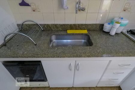 Casa à venda com 200m², 3 quartos e 2 vagas Casa à venda com 200m², 3 quartos e 2 vagasCozinha