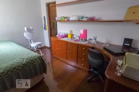 Casa à venda com 200m², 3 quartos e 2 vagas Casa à venda com 200m², 3 quartos e 2 vagasQuarto 1 - suite