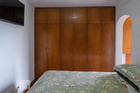 Casa à venda com 200m², 3 quartos e 2 vagas Casa à venda com 200m², 3 quartos e 2 vagasQuarto 2 - suite