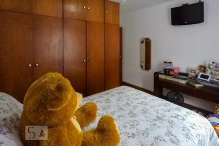 Casa à venda com 200m², 3 quartos e 2 vagas Casa à venda com 200m², 3 quartos e 2 vagasQuarto 3