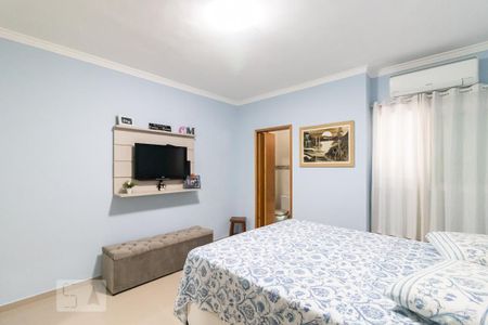 Casa à venda com 235m², 4 quartos e 2 vagas Casa à venda com 235m², 4 quartos e 2 vagasSuíte