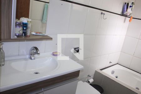 Casa à venda com 130m², 3 quartos e 2 vagasBanheiro 2