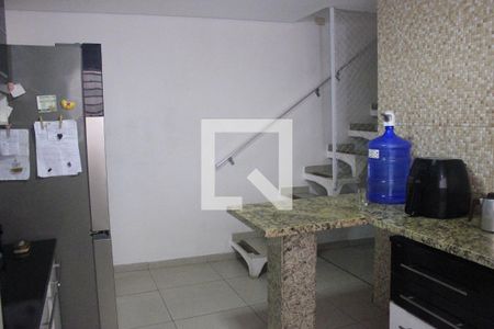 Casa à venda com 130m², 3 quartos e 2 vagasCozinha