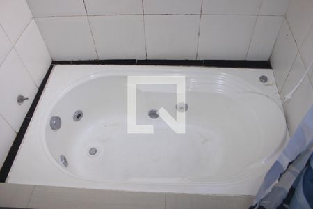 Casa à venda com 130m², 3 quartos e 2 vagasBanheiro 2