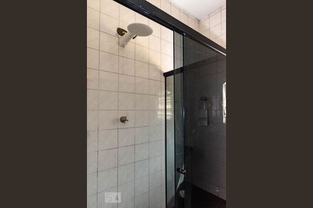 Casa para alugar com 500m², 4 quartos e 8 vagas Casa para alugar com 500m², 4 quartos e 8 vagasBanheiro