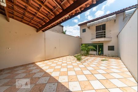 Casa à venda com 286m², 4 quartos e 4 vagasQuintal Fundos 