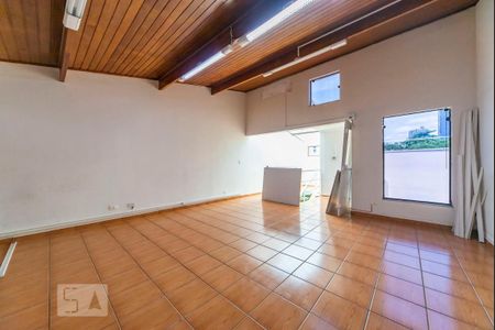 Casa à venda com 286m², 4 quartos e 4 vagasSótão