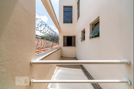 Casa à venda com 286m², 4 quartos e 4 vagasSacada do Quarto 2