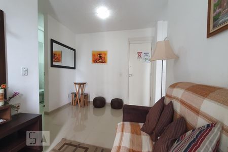 Sala de apartamento para alugar com 2 quartos, 52m² em Barra da Tijuca, Rio de Janeiro